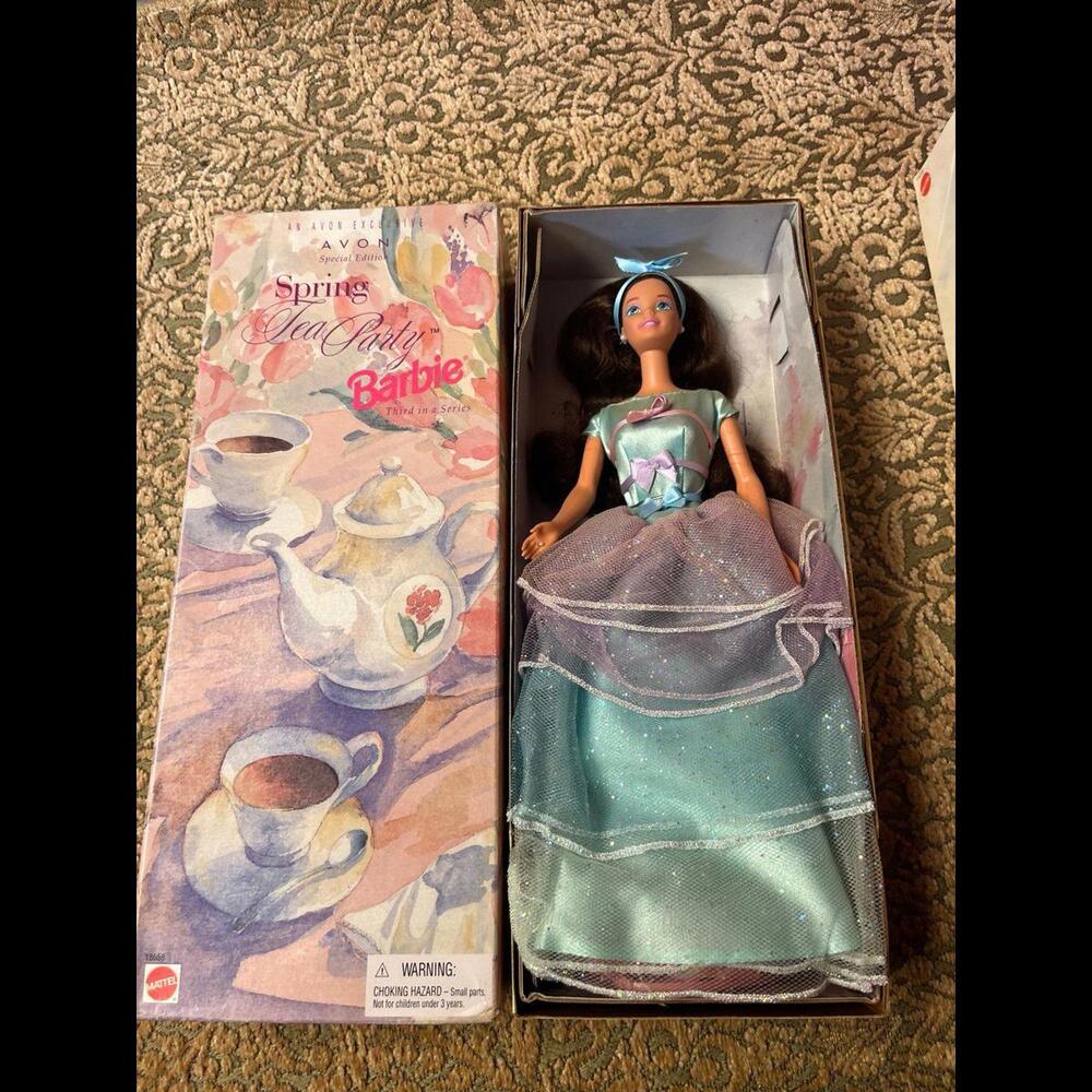 Spring tea party‎ Barbie